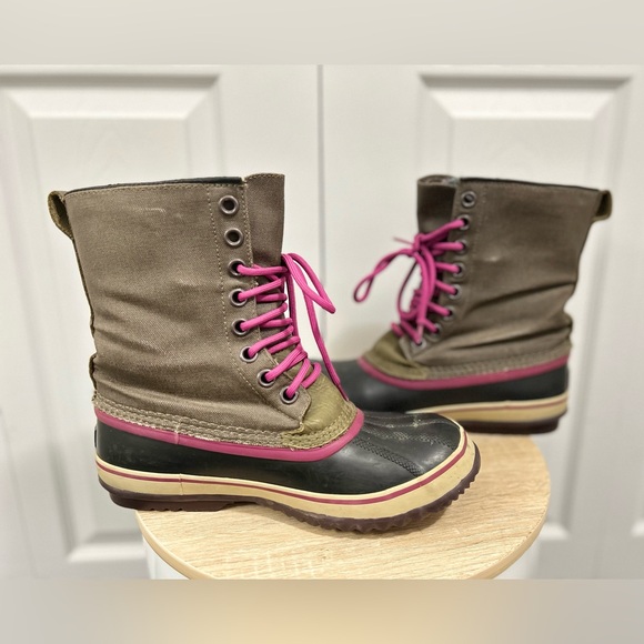 Ladies Sorel Winter Boots - Picture 4 of 8